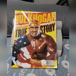 Autographed Hulk Hogan True Story Magazine